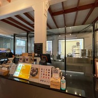 Paradai  ถนนตะนาว