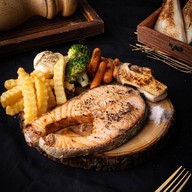 AKAME Cafe &Bistro ฉะเชิงเทรา