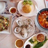 ท่าใคลซีฟู๊ด