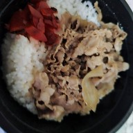 Yoshinoya โยชิโนยะ ข้าวหน้าเนื้อ ข้าวหน้าหมู เดอะมอลล์ งามวงศ์วาน ชั้น G