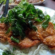 เมนูของร้าน ระเบียงริมน้ำ เพชรบุรี