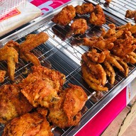 ไก่ทอดแม่ปราณี