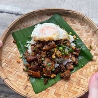กะเพรา น่ากินโนะ Nakinno บางแสนโทชิน