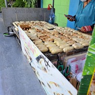 บรรยากาศ กล้วยปิ้ง หน้าดรุณศึกษา