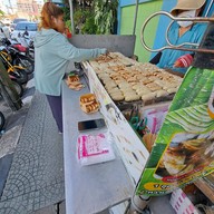 บรรยากาศ กล้วยปิ้ง หน้าดรุณศึกษา