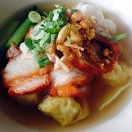 เฮงเฮงเฮงเตี๋ยวโฟยำ สามแยกกระทุ่มแบน ทางไปมหาชัย