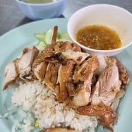 ยินดีข้าวมันไก่โกด๋ง
