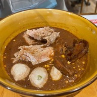 ก๋วยเตี๋ยวเรือทองสยาม รัชดา