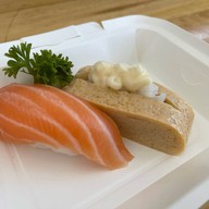 Super salmon take away อ่าวอุดม