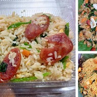 แกงใต้&ผัดเตี๋ยว&ข้าวกล่อง by น้องนุ่น