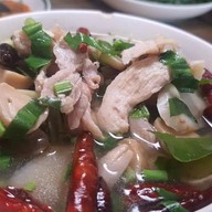 ร้านแกงหอยขม (พันล้าน) บ้านหม้อ