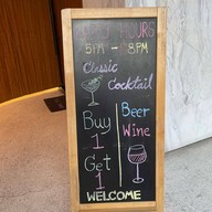 Siamese Cocktail & Gallery -