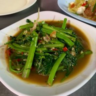 เมนูของร้าน หนวดข้าวต้ม อาหารตามสั่ง