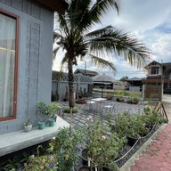 Flip n' Flow Home Cafe and Bakehouse