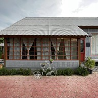 Flip n' Flow Home Cafe and Bakehouse