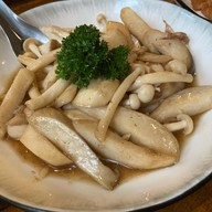 48 House Restaurant &cafe