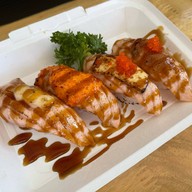 Super salmon take away อ่าวอุดม