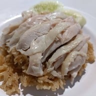 เมนูของร้าน ซั่งไห่เสี่ยวหลงเปา(ข้าวมันไก่ซั่งไห่) ติดถนนก่อนถึงตลาดบองมาร์เช่
