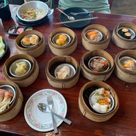 เมนูของร้าน ขนมจีบ, ซาลาเปา, โจ๊ก, ข้าวต้ม, ก๋วยจั๊บ, ข้าวต้มปลา, บะกุดเต๋, ไข่กะทะ, ปาท่องโก๋, ชา กาแฟ by นึ่งเ ลาดกระบัง 54