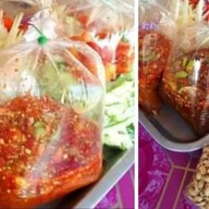 ร้านสัมตำติ้วถุงเป็นหนึ่ง