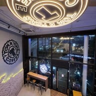 TOM N TOMS COFFEE Sukhumvit 15