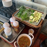 ขนมจีบ, ซาลาเปา, โจ๊ก, ข้าวต้ม, ก๋วยจั๊บ, ข้าวต้มปลา, บะกุดเต๋, ไข่กะทะ, ปาท่องโก๋, ชา กาแฟ by นึ่งเ ลาดกระบัง 54