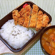ทงคัตสึ ยัมมี่ (Tonkatsu Yummy)😋 เริ่มต้น 89 ฿ ข้าวหมูทอดแกงกะหรี่และซอสราดไข่สไตล์ญี่ปุ่น