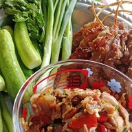 เสี่ยหมี หมูพวง ตลาดศุภฤกษ์ (ตลาดหลังคา)