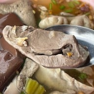 ต้มเลือดหมูโคตรอร่อย สาขาเดียวในอยุธยา สูตรเยาวราชแท้ตำนานกว่า40ปี