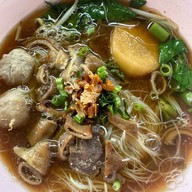 เตี๋ยวเรือเนื้อหอม by สี่บ่าว(ต้นตำรับ)ฮาลาล ตรงข้ามลานจอดรถบิ๊กซีคลองแห