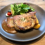 Yellow Stone Bar & Grill