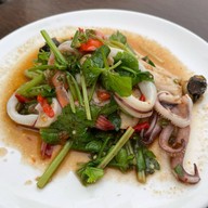 กุ๊กอาหารทะเล ซอยประปา ศรีราชา