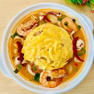 อาหารตามสั่ง ลูกชิ้นทอด จานพูนสุข