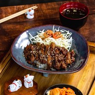 ยำนัวส์ วาบิซาบิ หัวหิน