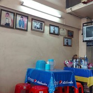 ราดหน้ายอดผักเอ็มไพร์ เจ้าเก่าถนนจันทน์ ถนนจันทน์ ซอยจันทน์ 23/2