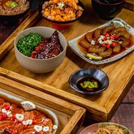 ยำนัวส์ วาบิซาบิ หัวหิน