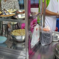 หน้าร้าน กระเพาะปลาปรุงสด