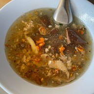 ก๋วยจั๊บป้าต้อย (ข้างบ่อน้ำ)