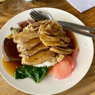 เมนูของร้าน ก๋วยเตี๋ยวเป็ด ป.เป็ดพะโล้ ลาดพร้าว130 -