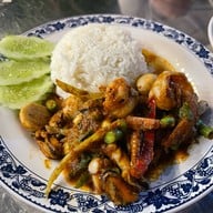 ดาวลูกไก่ยำแซ่บ บางแสน