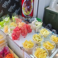 ผลไม้ลุงประยงค์ หน้าคอนโดเดอะไลน์ประดิพัทธ์