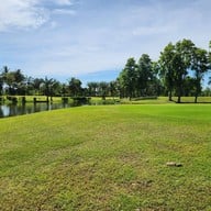 โรงแรมเดอะรอยัลเจมส์กอล์ฟรีสอร์ท