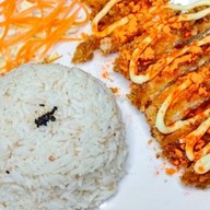 Chicksu ข้าวหน้าไก่ ดินแดง