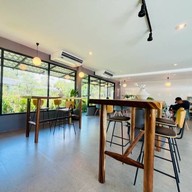 บรรยากาศ Trailer Coffee Suriwong Book Center