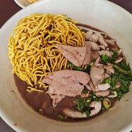 ก๋วยเตี๋ยวเรือธารา เชียงใหม่ (Chiang Mai)