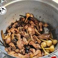 บรรยากาศ ก๋วยเตี๋ยวไก่มะระป้าดำ ท่าดินแดง