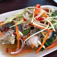 ร้านป้าซิ้วส้มตำ-ยำปูเย็น แหลมฉบัง