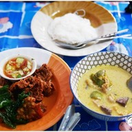 เมนูของร้าน ขนมจีนทอดมัน ท่งเชียง เจ้ปุ้ย