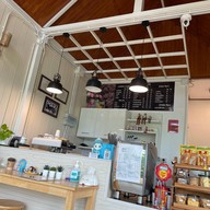 ต้นนา คาเฟ่ TONNA CAFE