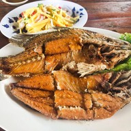 เมนูของร้าน สวนอาหารบ้านน้อย 1